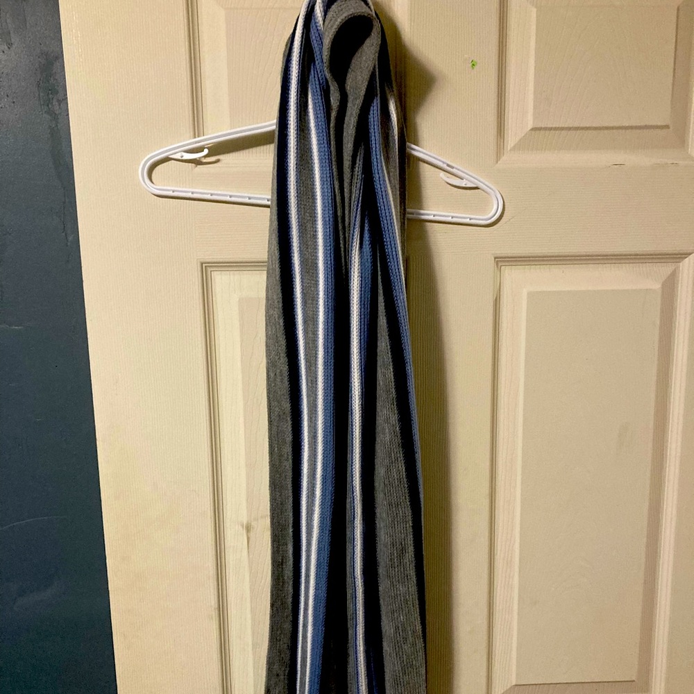 Vince Camuto Scarf